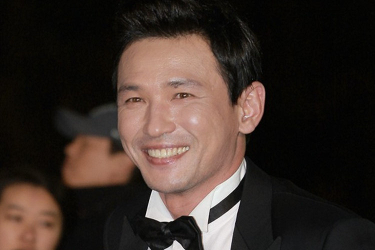 Hwang Jung-minが人物Aとの関係を否定、ソーシャルメディアで大きな話題に！